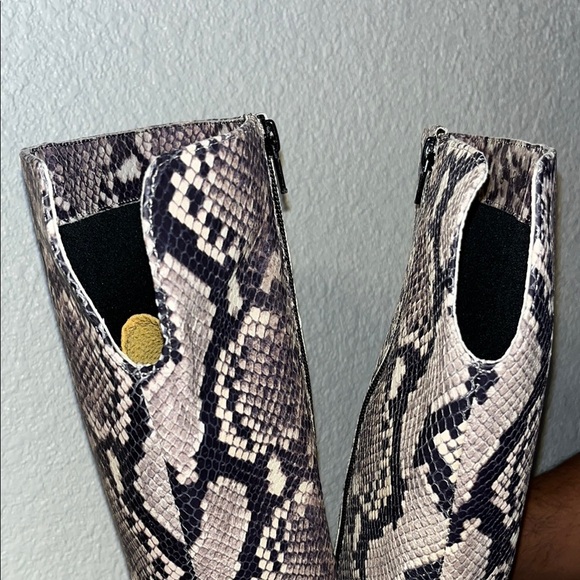 Gianni Bini Gray and Cream Over the Knee Boots - Picture 8 of 15